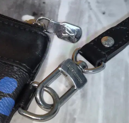 루이비통 클러치 한정판 클어치 포쉐트 투고 선라이즈 모노그램