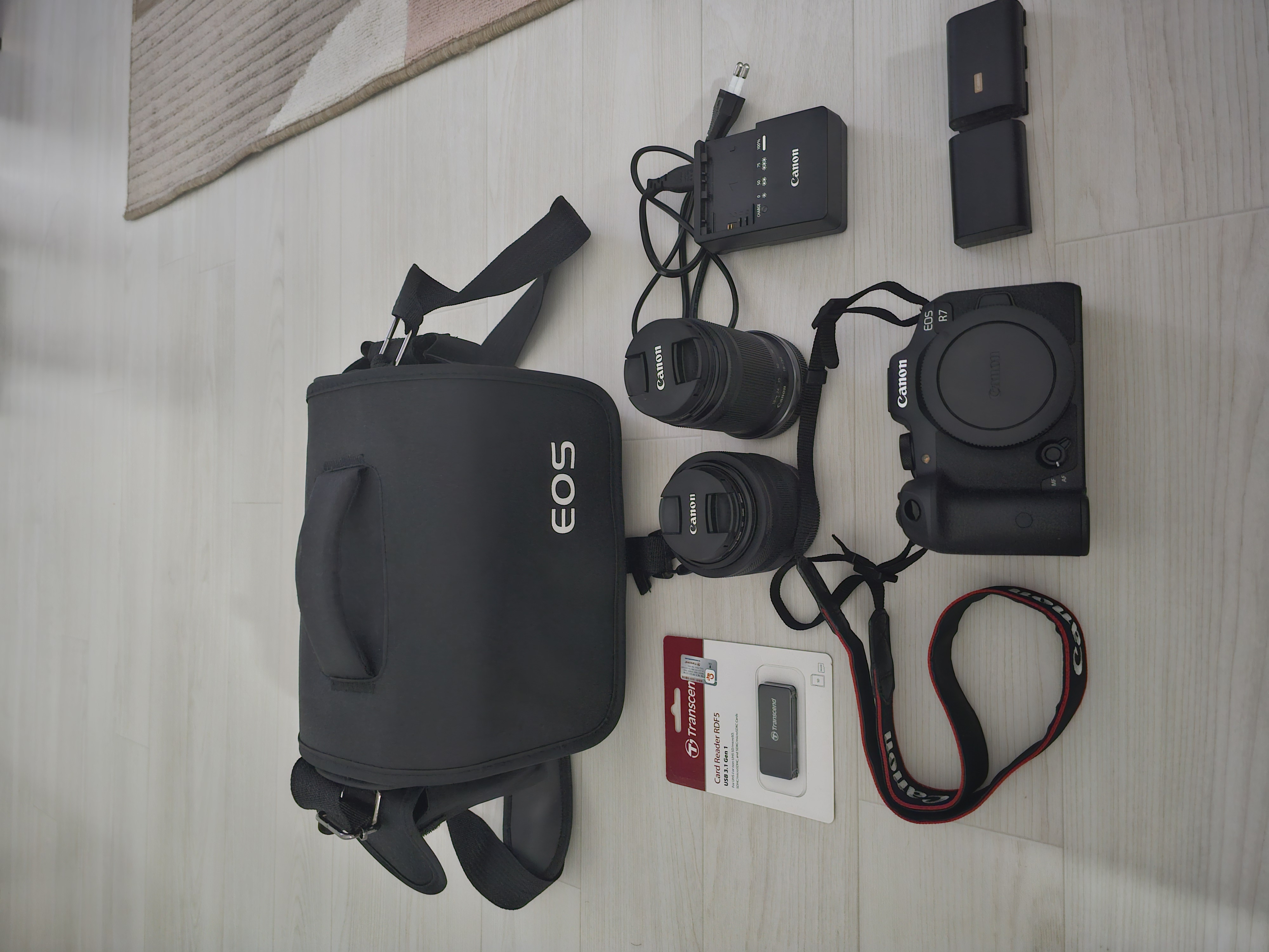 캐논 EOS R7 세트 급처 합니다.
