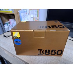 니콘 D850 DSLR 카메라